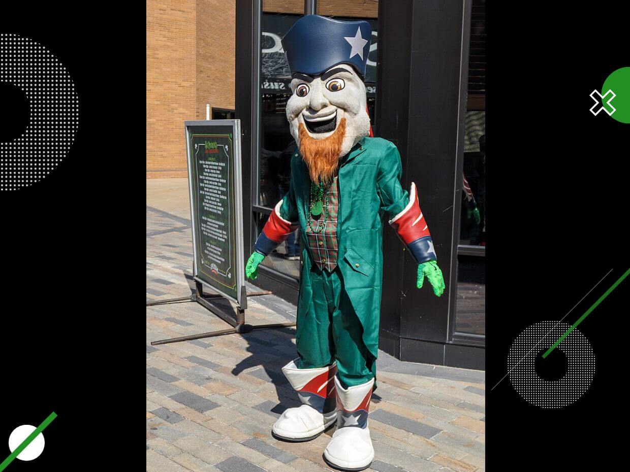 Pat Patriot (New England Patriots) Mascot